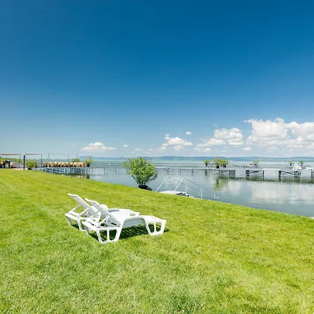 Holiday Lavender By Interhome Holiday home Balatonoszod