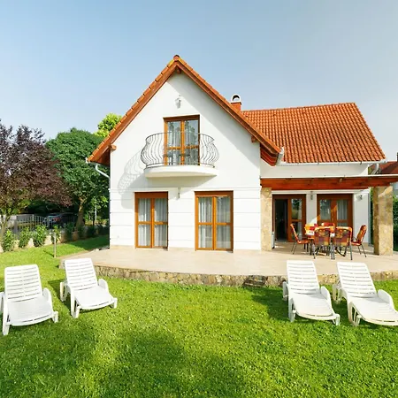 Lavender By Interhome *