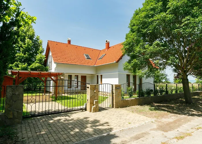 Lavender By Interhome Nyaraló *